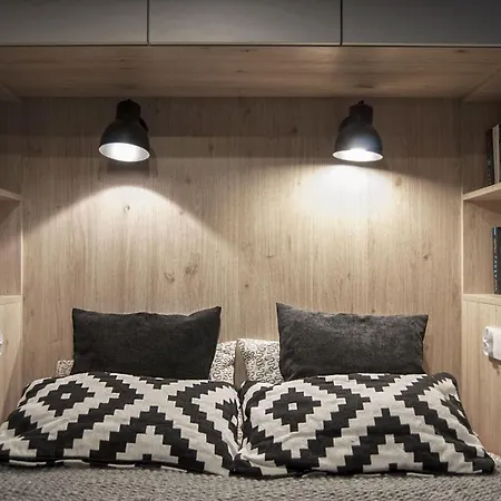 公寓 Charming With Garden, Only 1 Km To Wawel Castle By Renters *